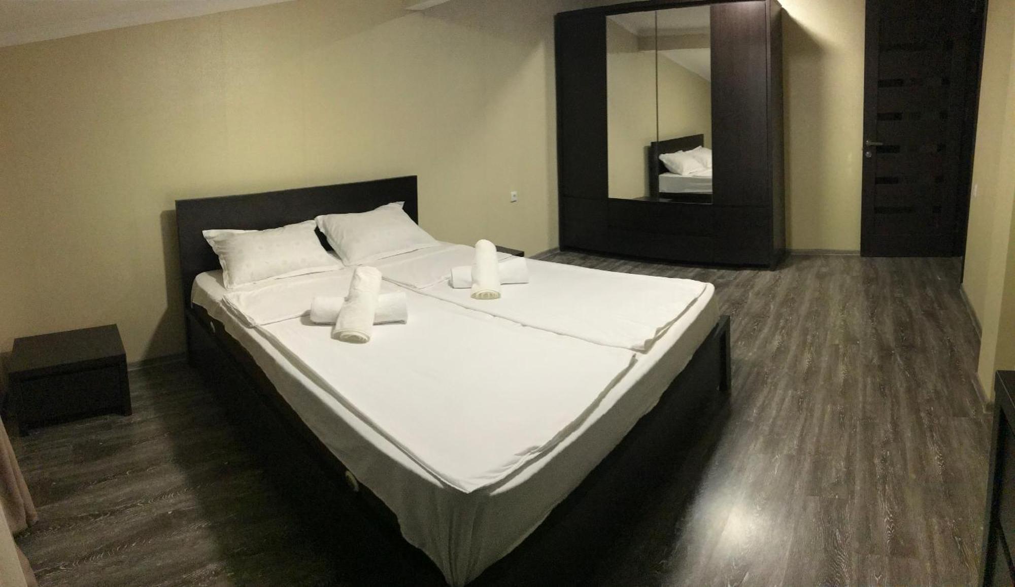Friendly House Hotel Akhaltsikhe  Bagian luar foto